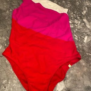 EUC Summersalt Sidestroke in Lava & Hibiscus.  Size 14